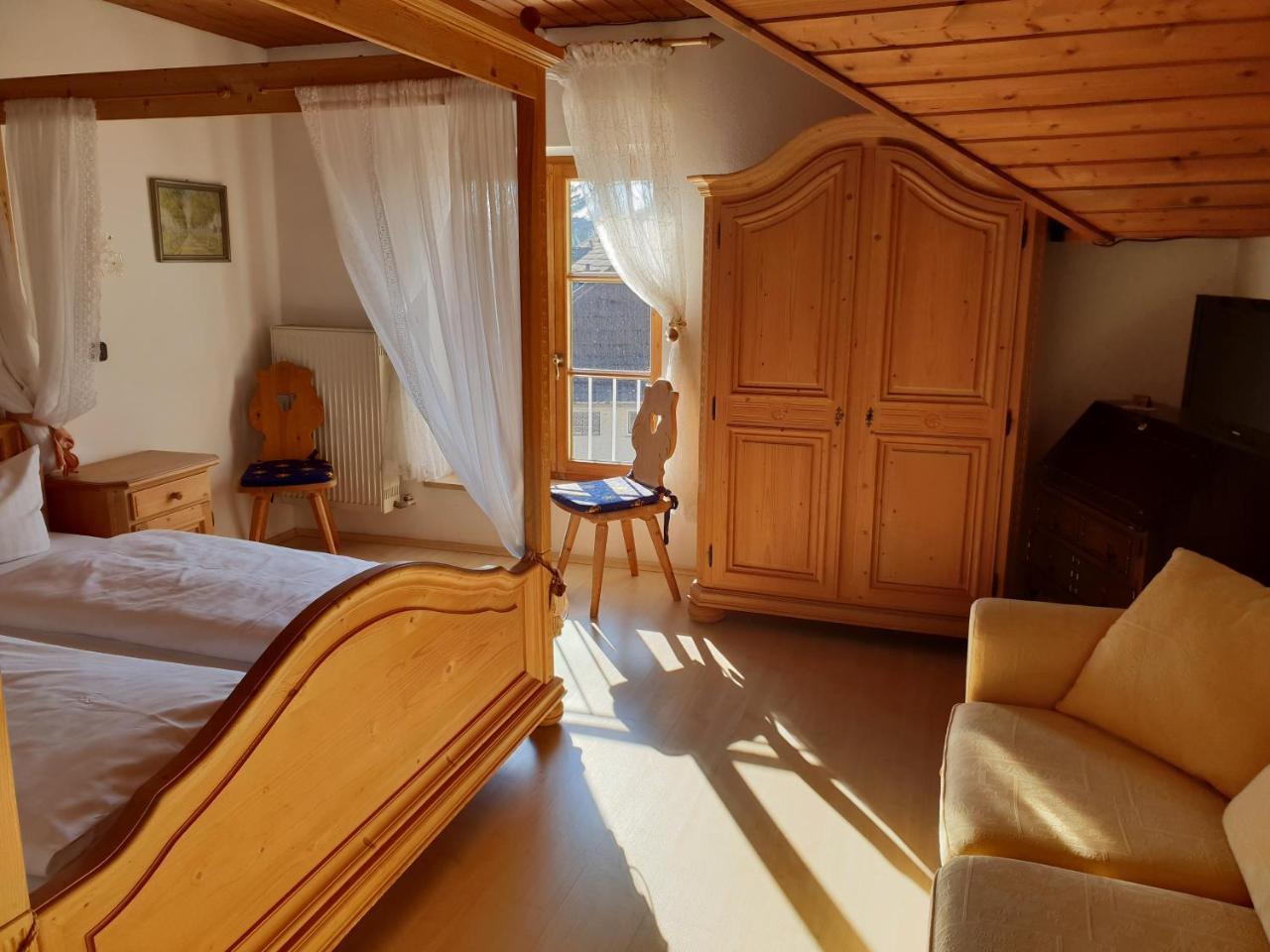 Landgasthof Bock Hotel Gauting Zewnętrze zdjęcie